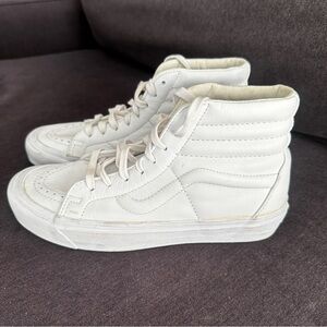 VANS WHITE SK8 HIGH-TOP SNEAKERS